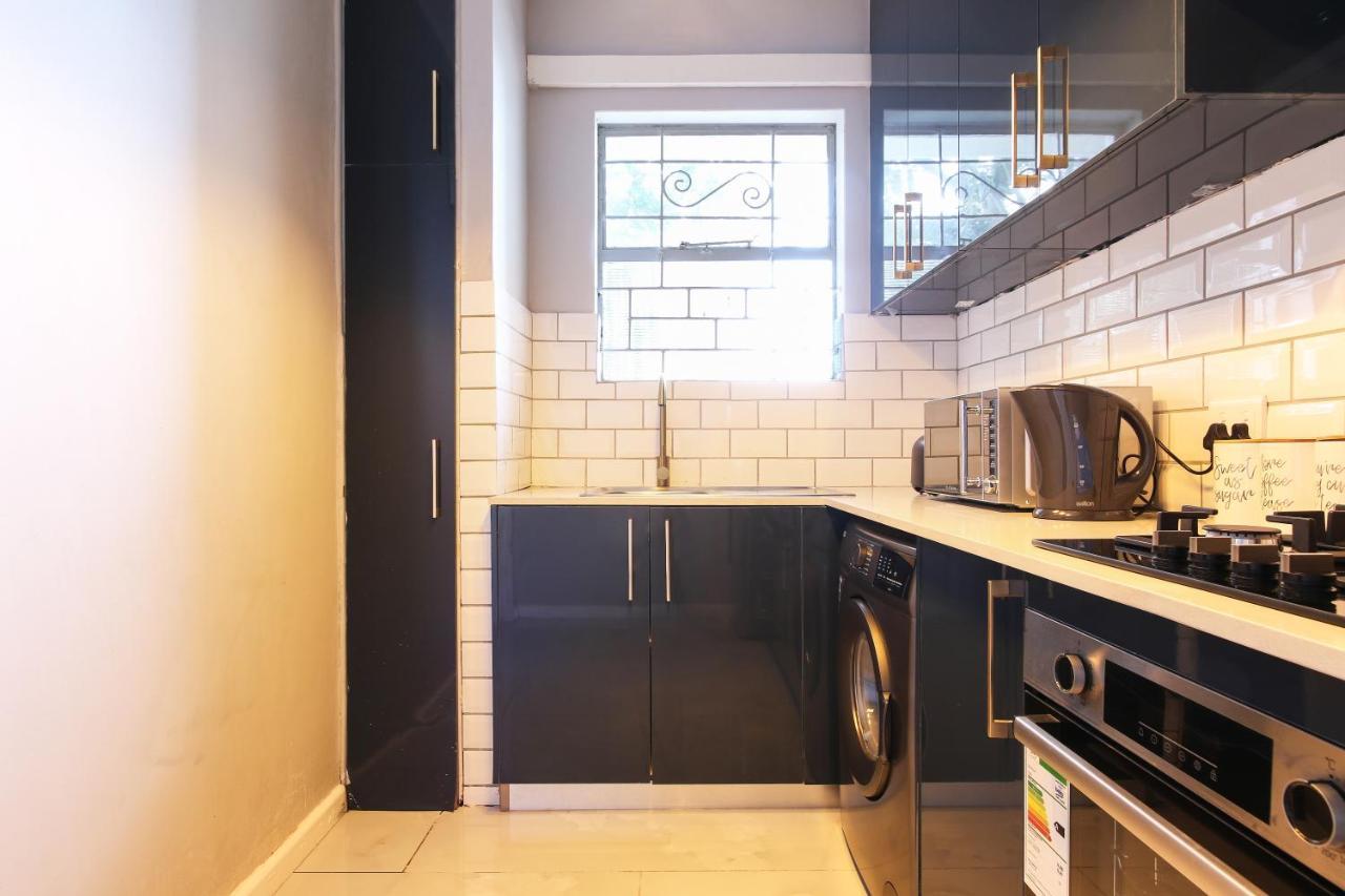 Nederburg, Sea Point, 2 Bed - New Apartamento *